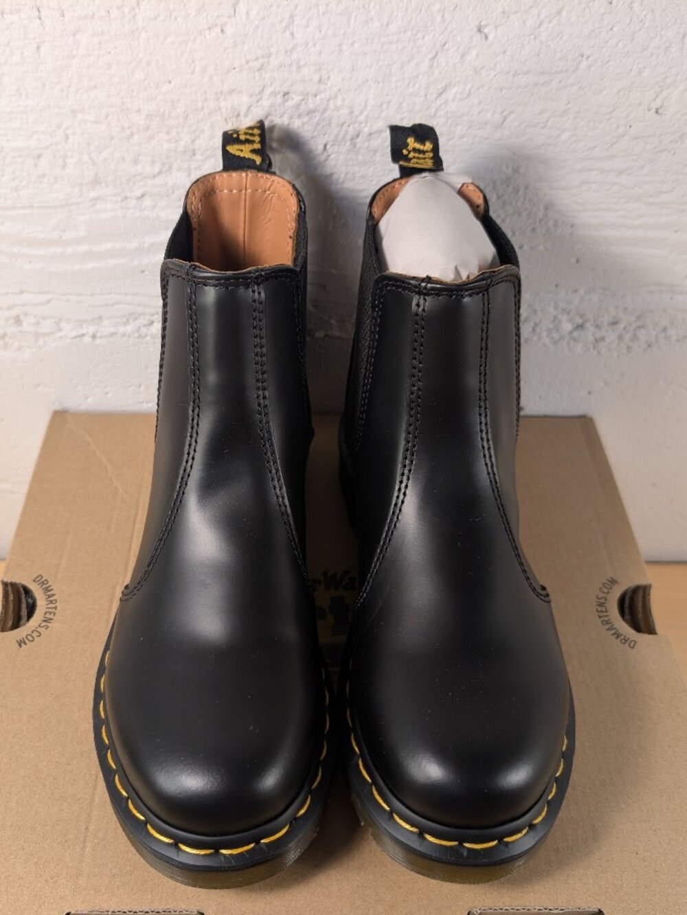 Dr. Martens 2976 Smooth Black Leather Chelsea Boots US Women's 6 / EU 37, NWT